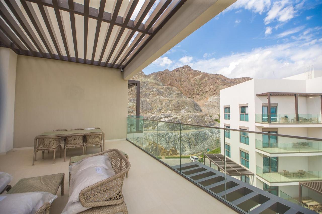 Al Aqah Luxury Apartment W/ Sea Views At Address Residences Fudzsejra Kültér fotó